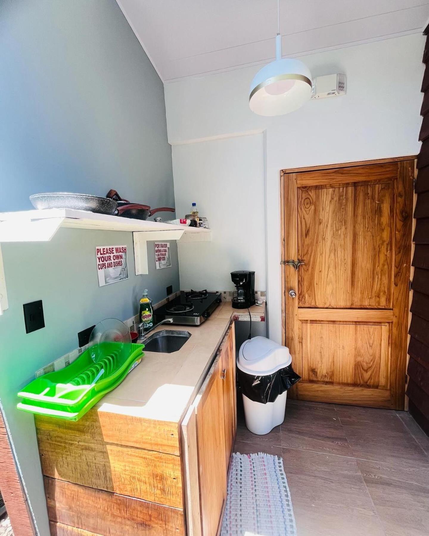 Apartamentos En El Centro De Puerto Viejo Puerto Limon Eksteriør bilde